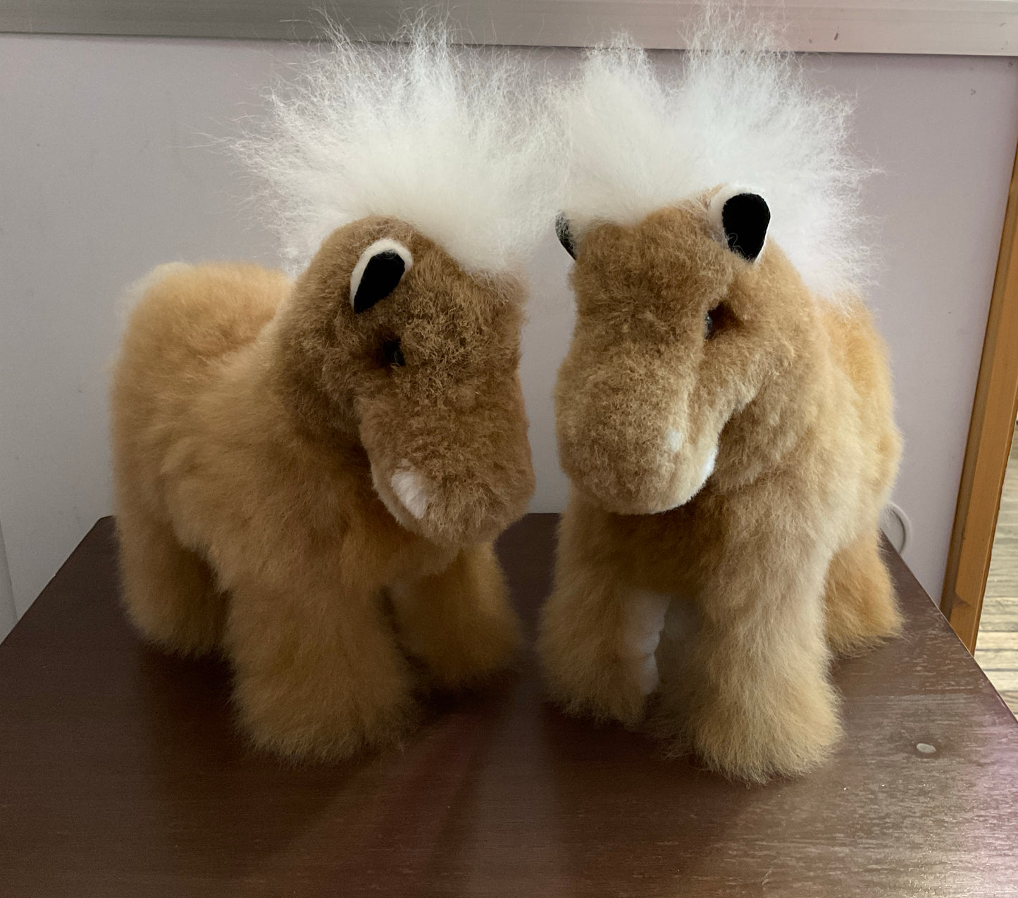 Kusi Friends Horse (24cm) - Baby Alpaca Fur Animal
