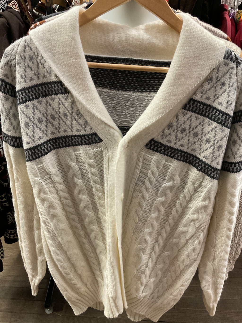 Cárdigan de lana de alpaca con botones para hombre