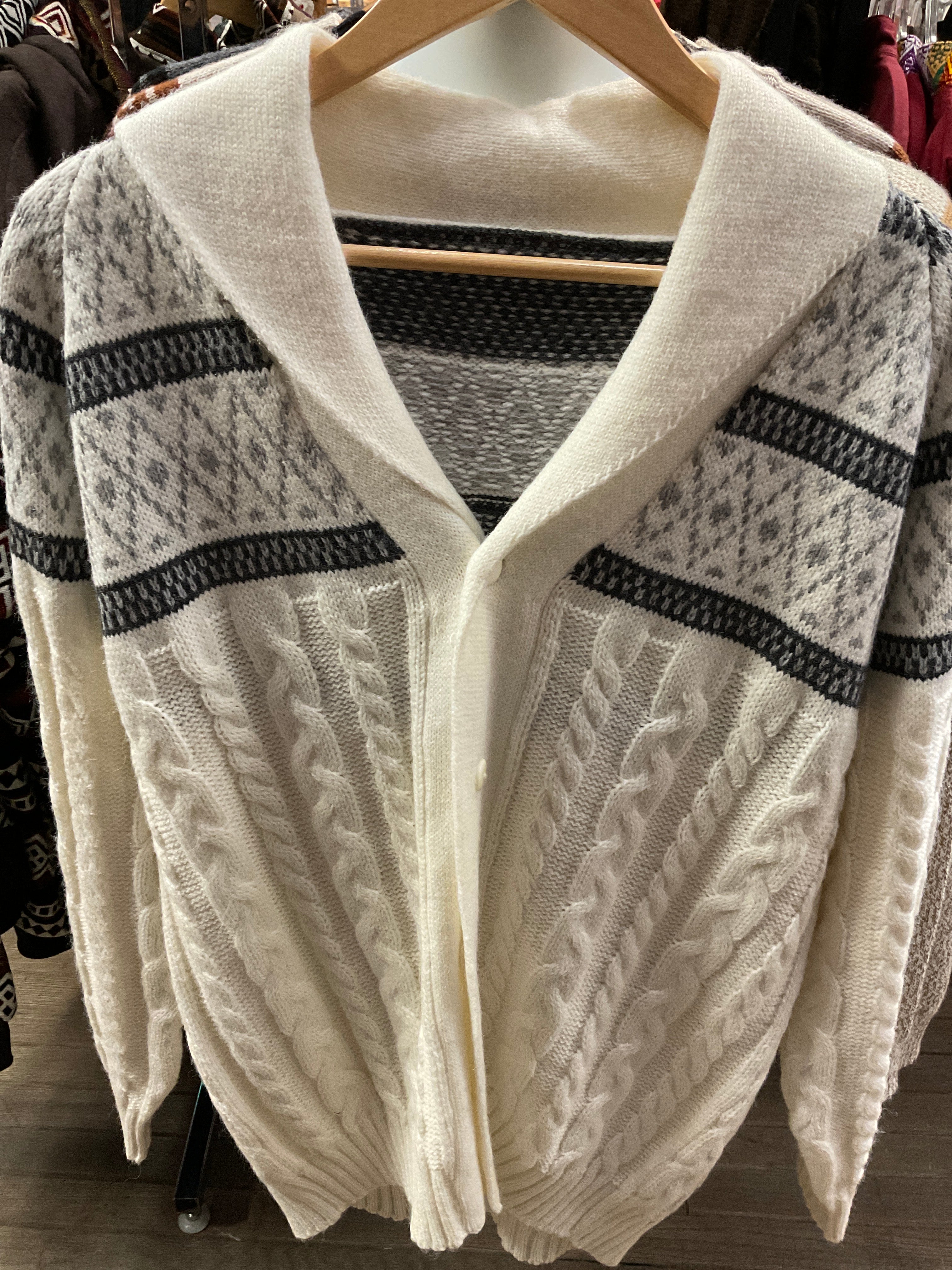 Cárdigan de lana de alpaca con botones para hombre