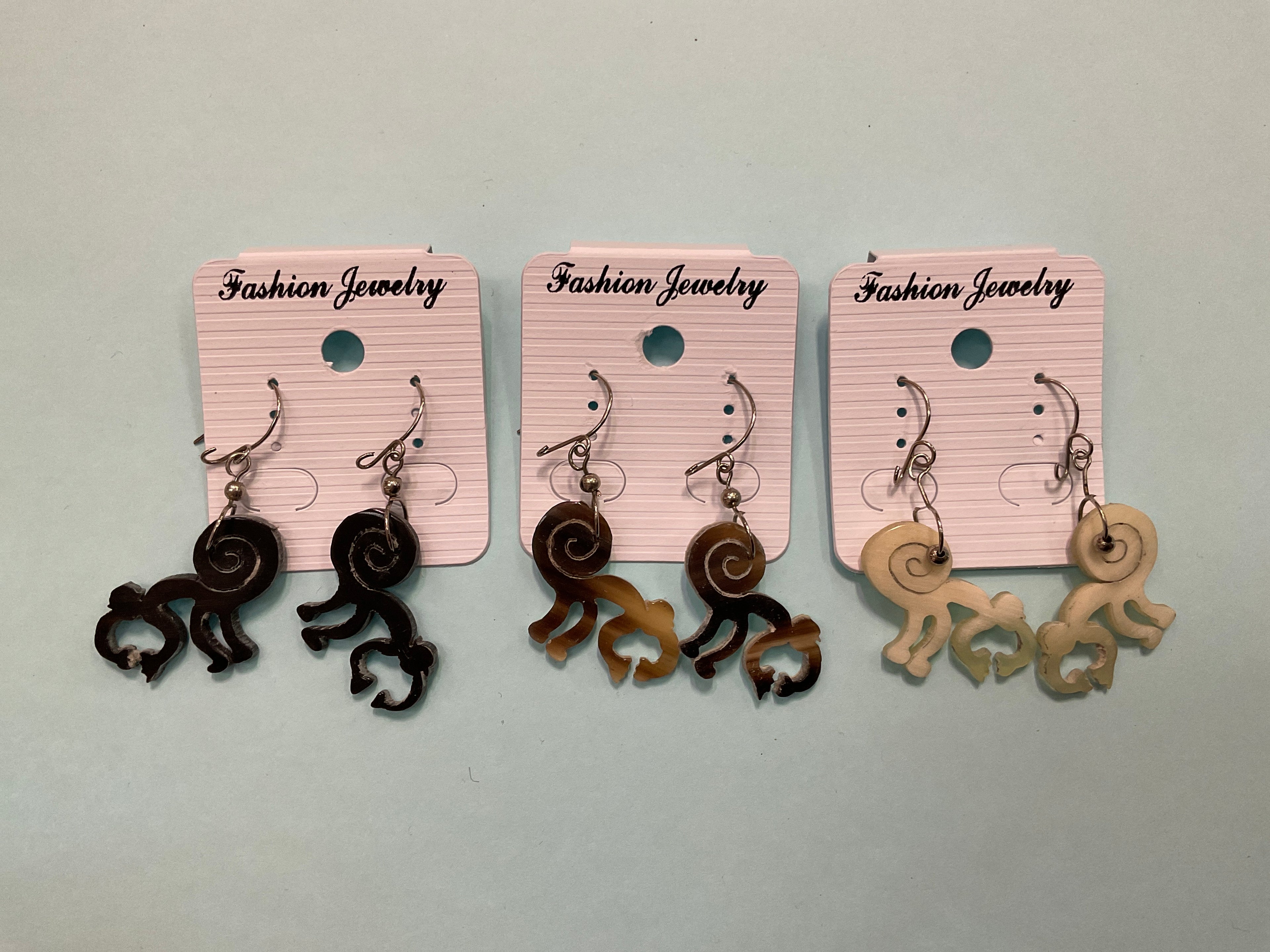 Horn Nazca Design Earrings