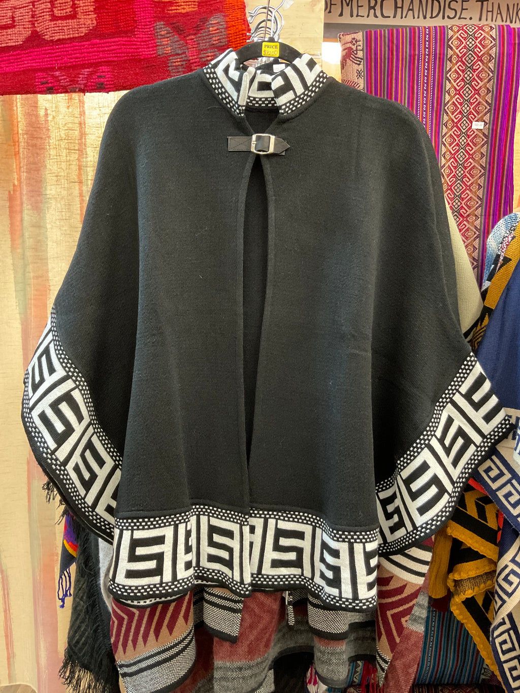 Poncho con cinturón para mujer