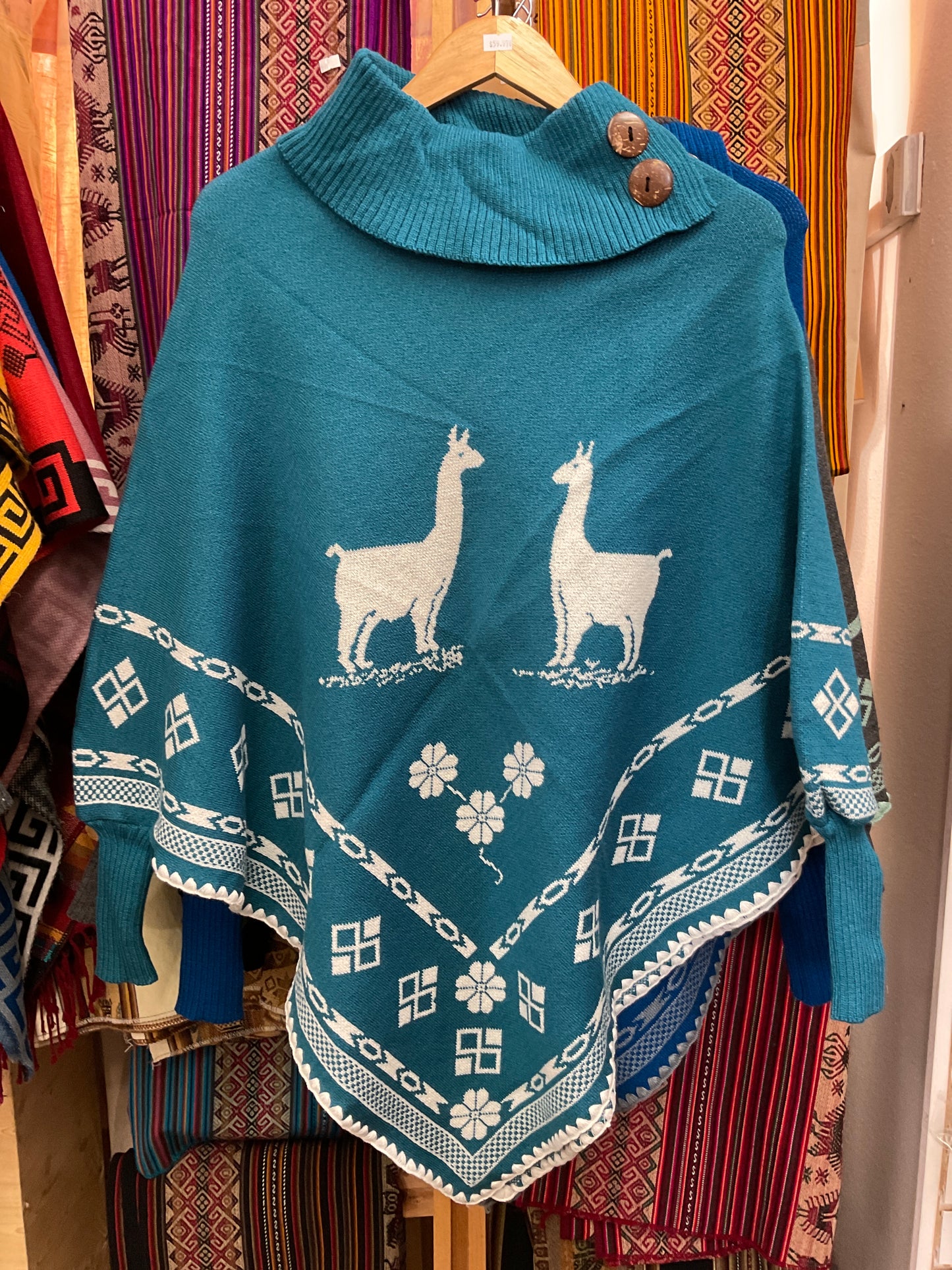 Women’s Sleeves Poncho