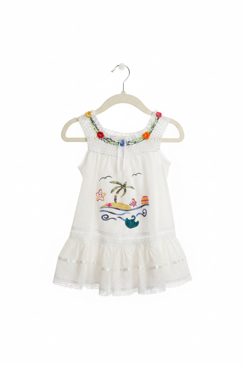 Vestido infantil bordado a mano