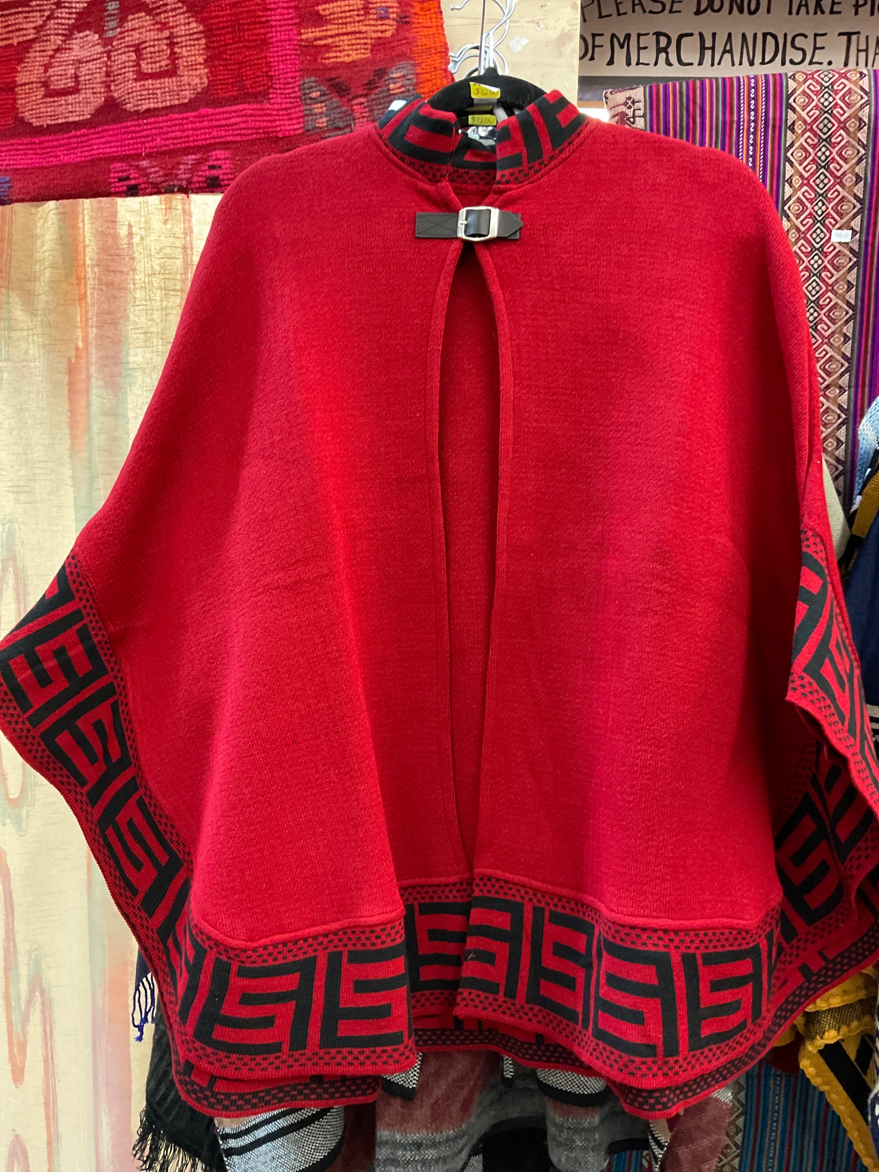 Poncho con cinturón para mujer