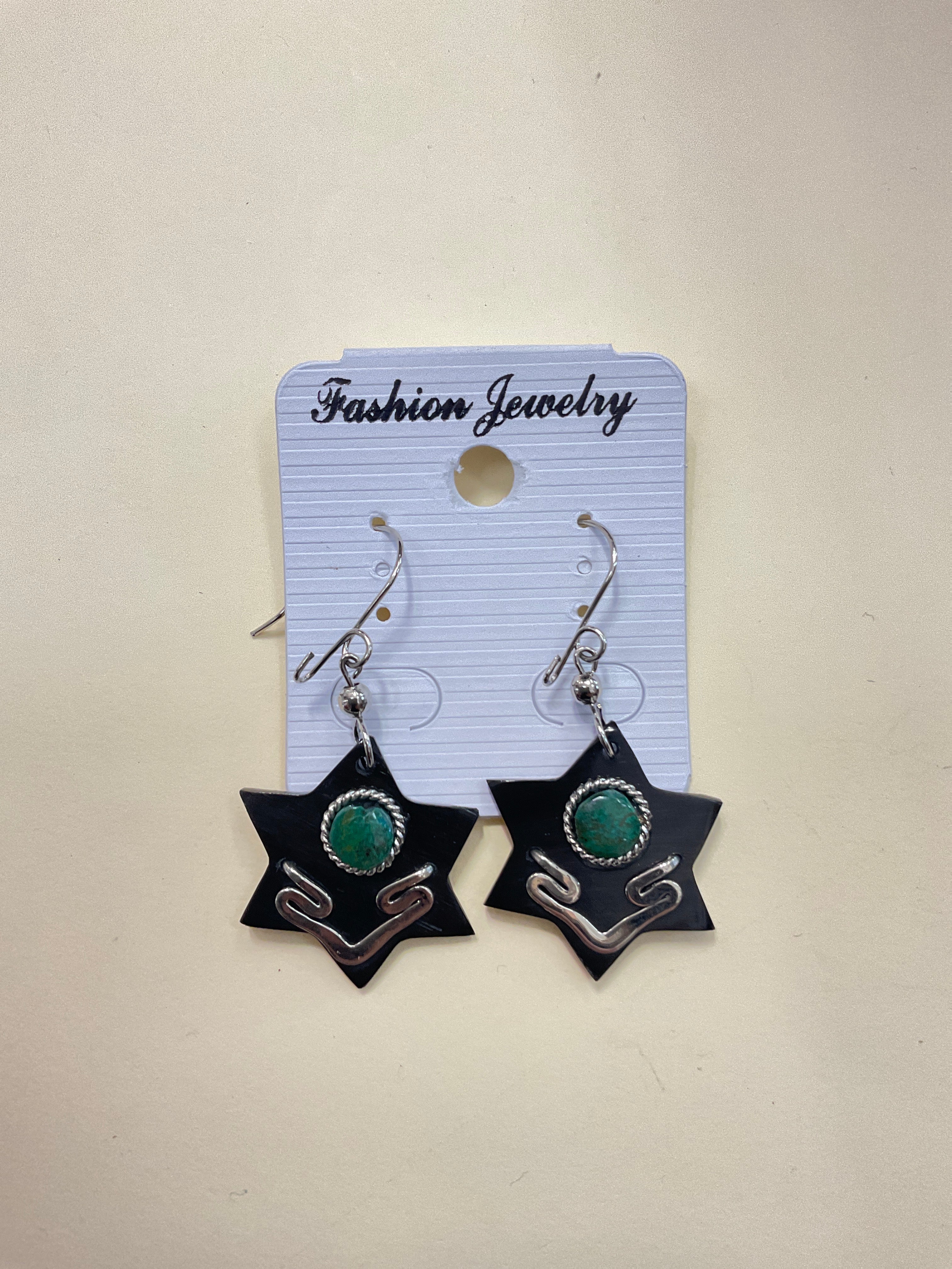 Horn Natural Color -Shapes and Turquoise