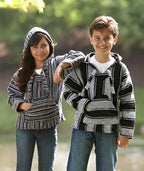 Sudadera con capucha y camiseta Baja para niños