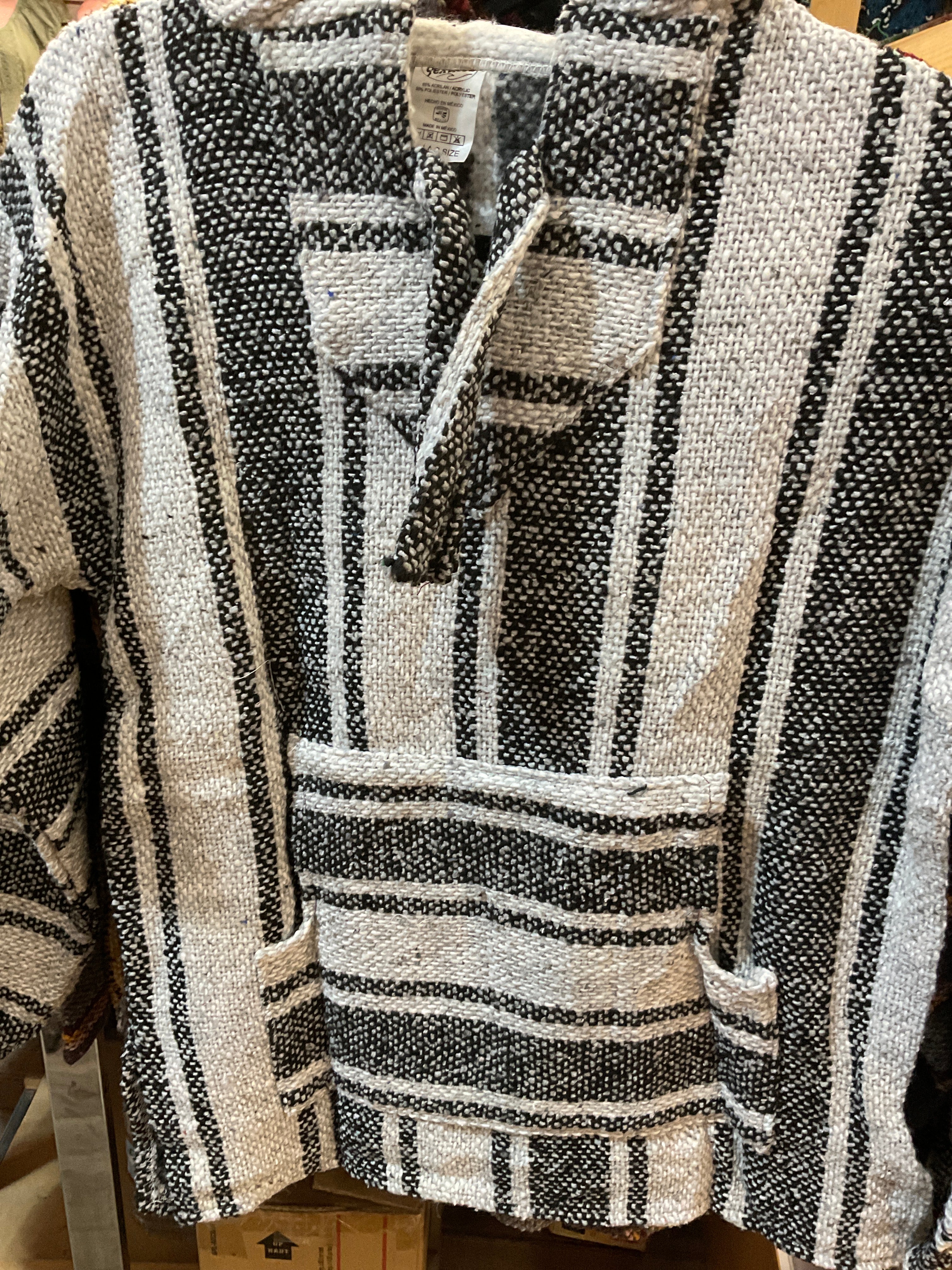 Camisa con capucha de Baja