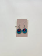 Pendientes de piedra tallada