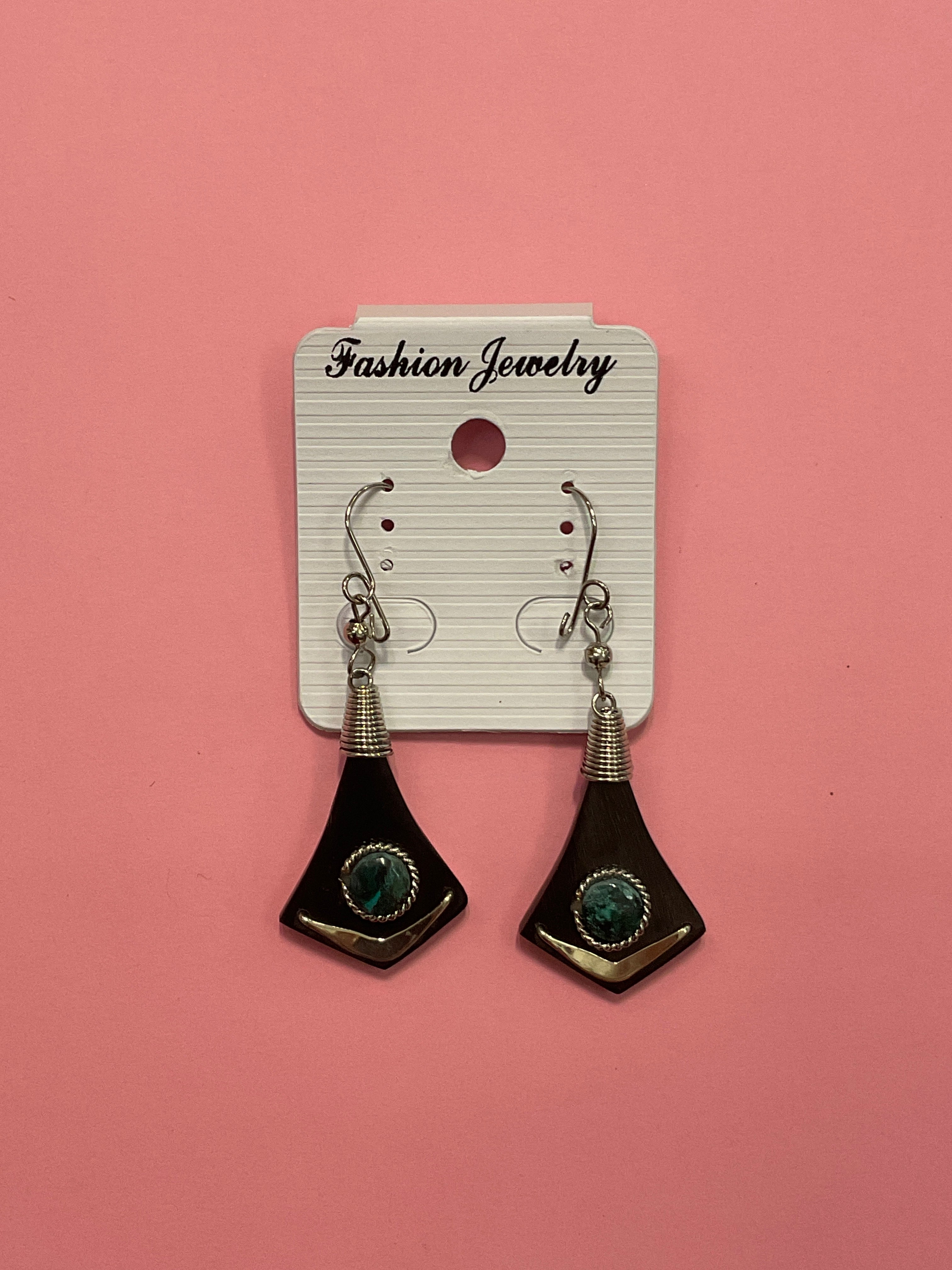 Horn Natural Color -Shapes and Turquoise