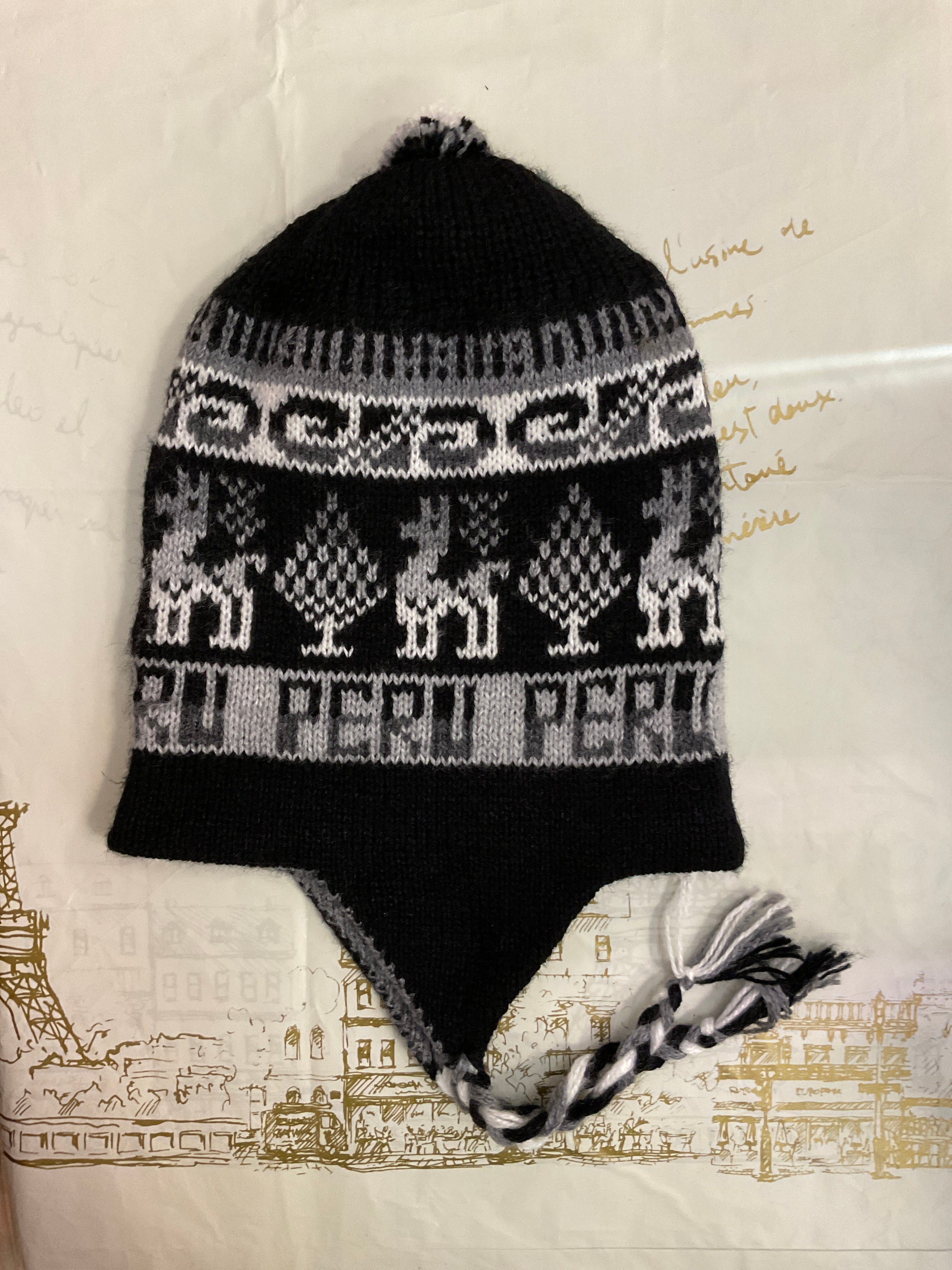 Chullo - Llama/Peru/Mythological Figure