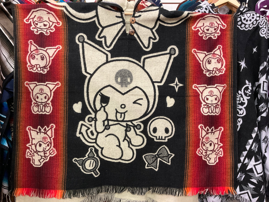 Alpaca Wool Poncho with Hood - Kuromi