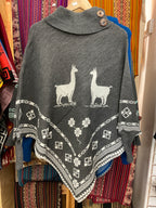 Poncho con mangas para mujer