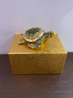 Joyero con baratijas