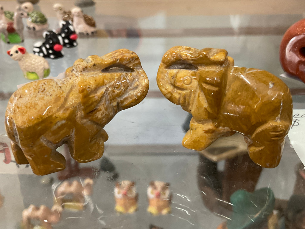 Figuras de piedra mineral