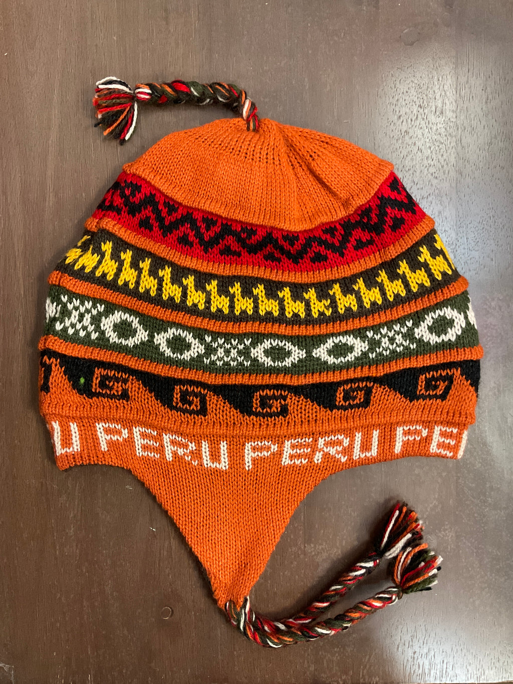 Chullo de Alpacrílico "Perú"