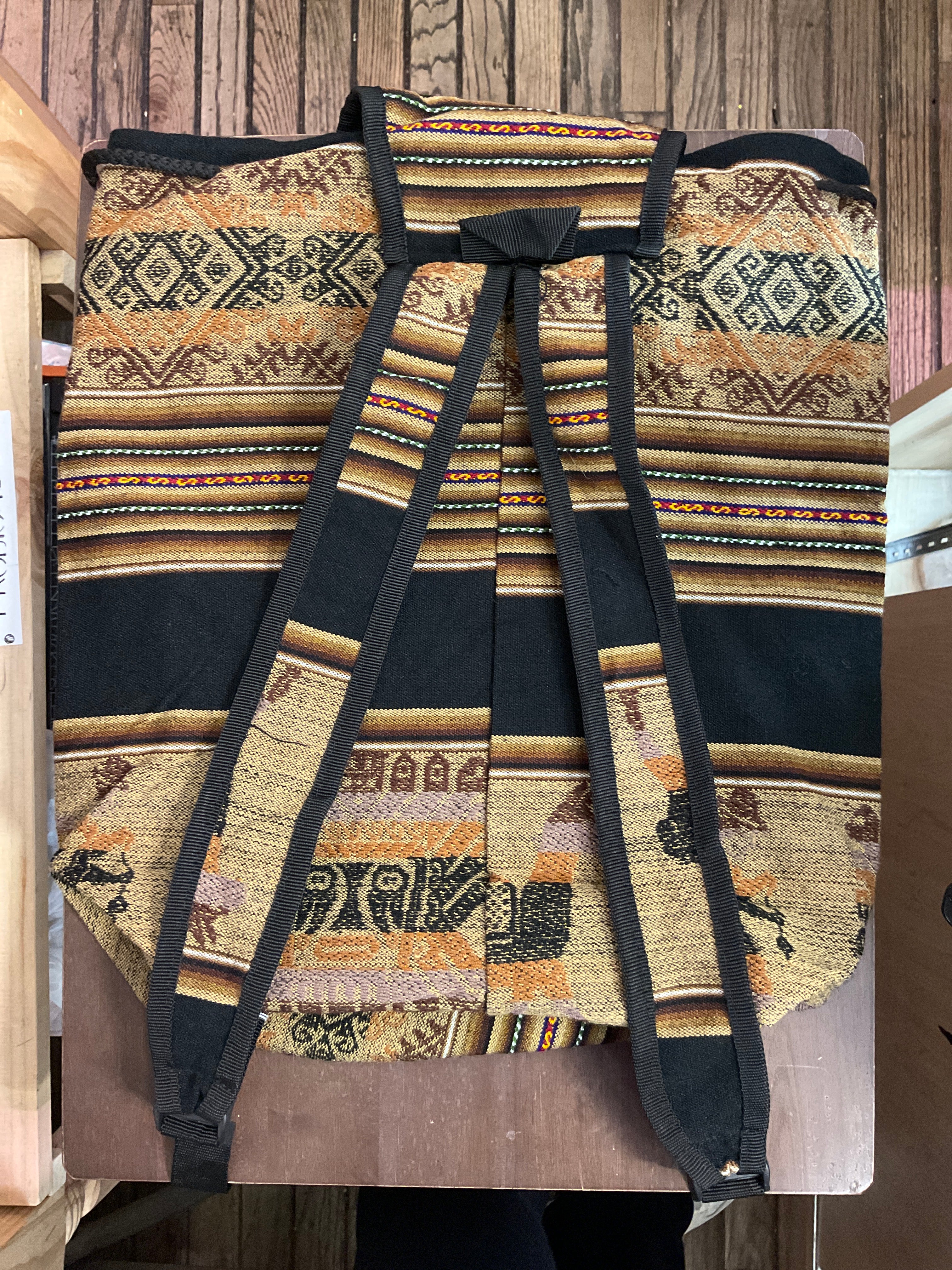 Mochila de tela de manta peruana
