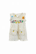 Vestido de algodón peruano bordado a mano para niña