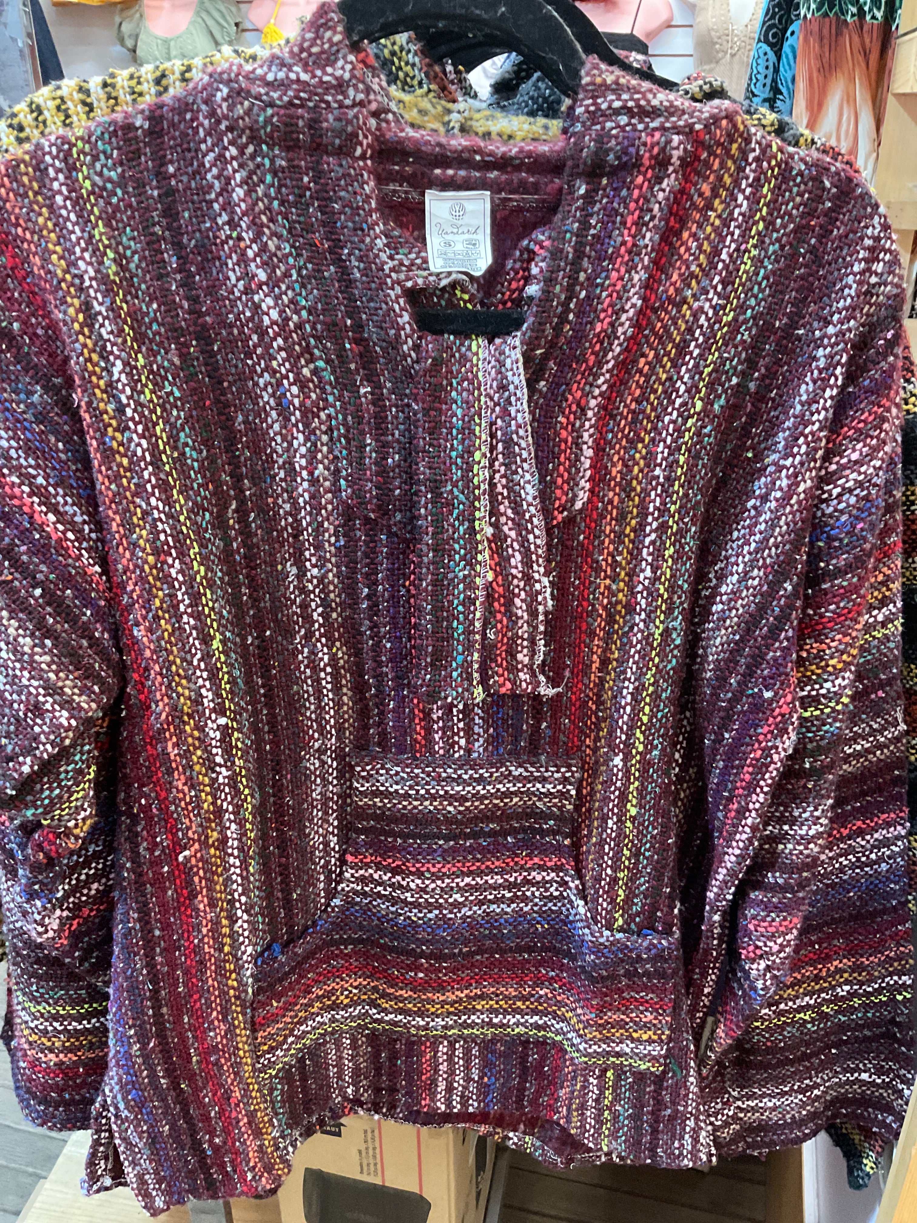 Camisa con capucha de Baja