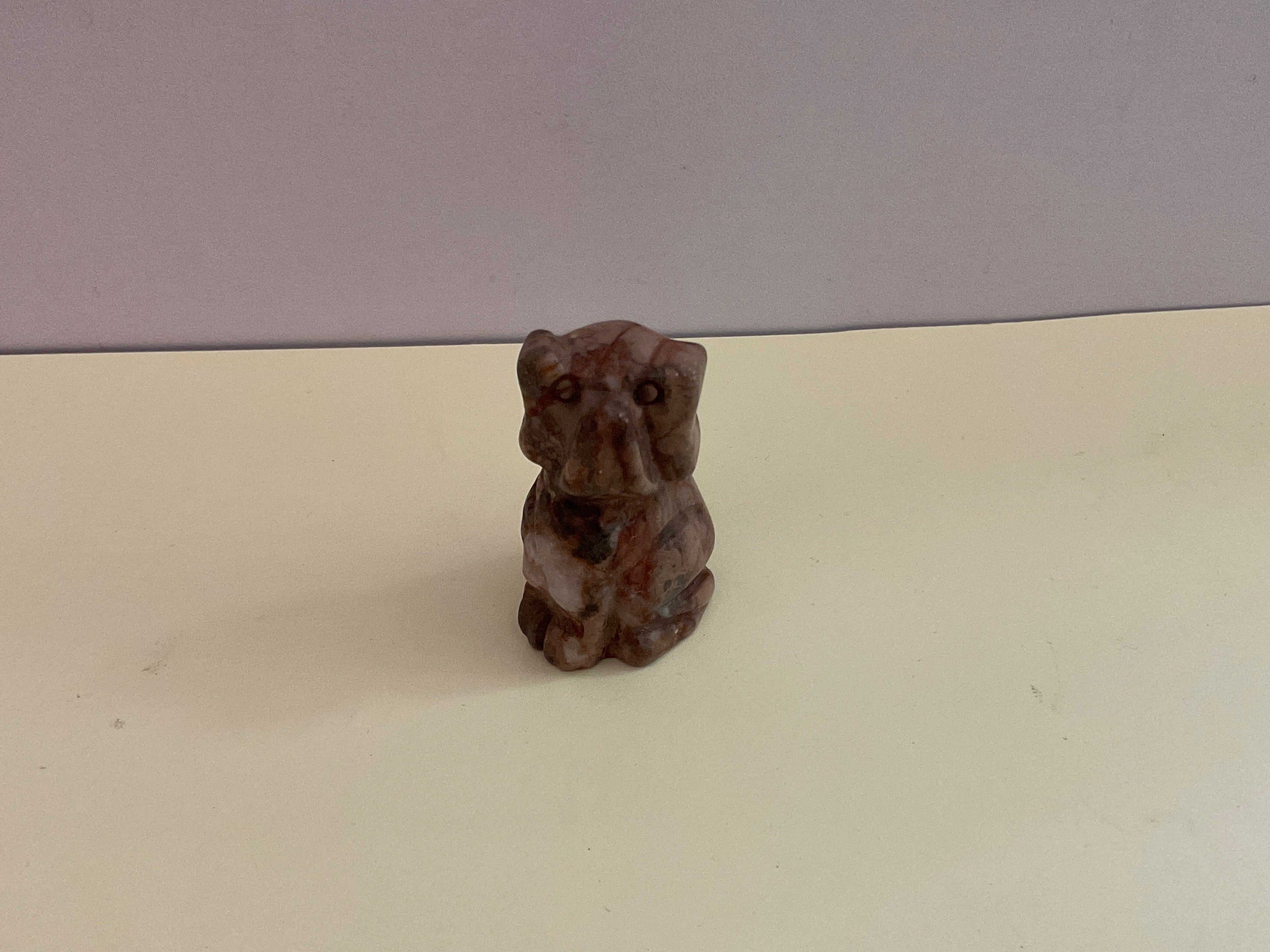 Figuras de piedra mineral