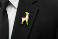 Pin de llama hecho a mano