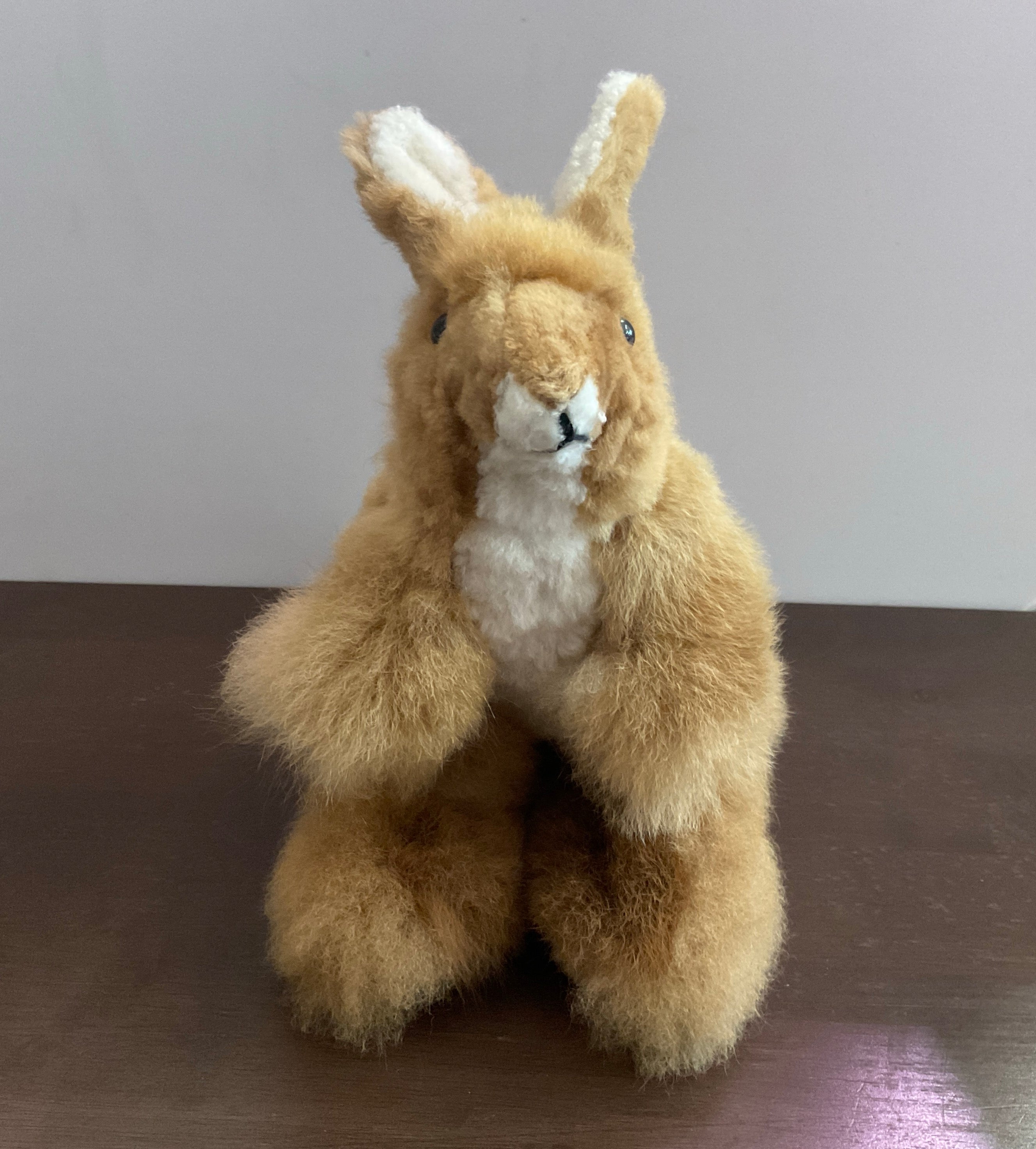 Kusi Friends Kangaroo (21cm) - Baby Alpaca Fur Animal